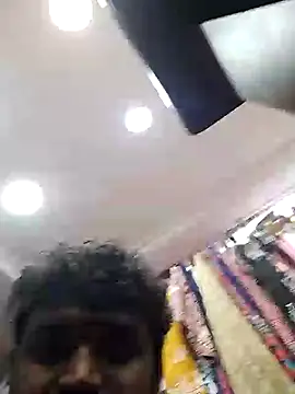 Snapshot of heartless__95 chatting on 10.17.25 heartless 95 online show from 10.17.25