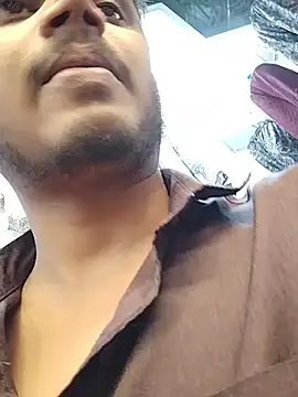 Snapshot of heartless__95 chatting on 12.18.25 heartless 95 online show from 12.18.25