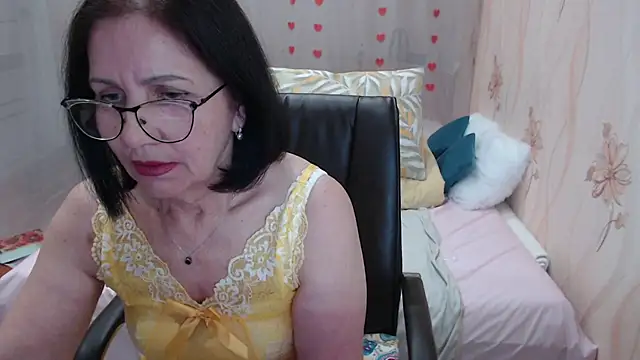 OlgaHottie online show from 11.20.25