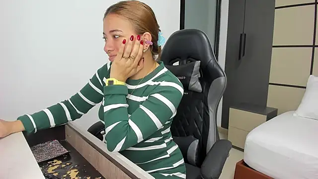 alma fenix online show from 09.27.25