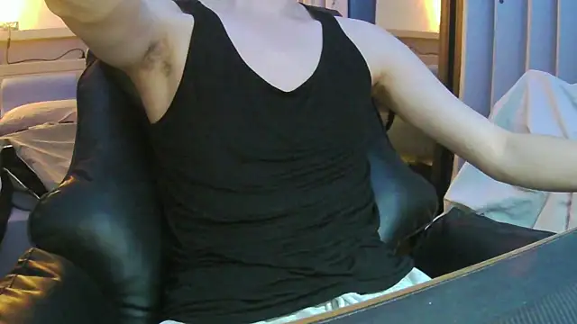 Snapshot of Ray175oo chatting on 07.04.26 Ray175oo online show from 07.04.26