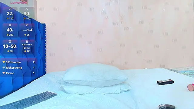 Snapshot of hotlatinateacher chatting on 01.17.25 hotlatinateacher online show from 01.17.25