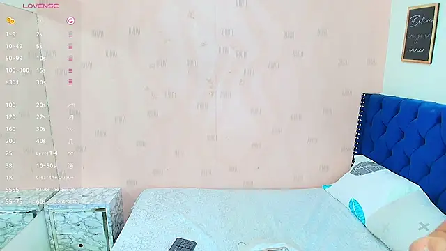 Snapshot of hotlatinateacher chatting on 01.20.25 hotlatinateacher online show from 01.20.25
