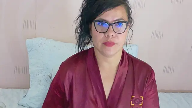 Snapshot of hotlatinateacher chatting on 09.21.25 hotlatinateacher online show from 09.21.25