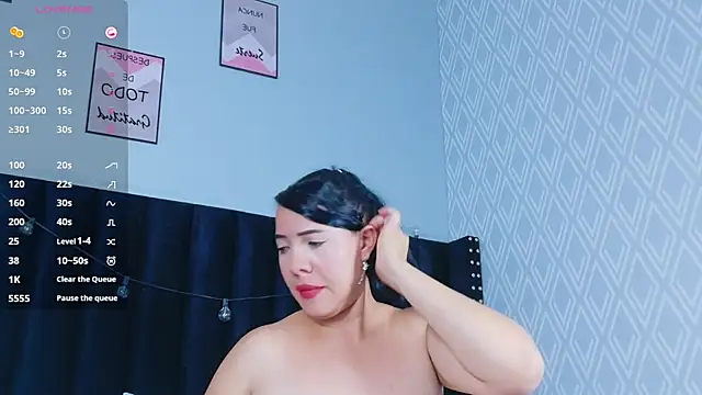 Snapshot of hotlatinateacher chatting on 09.22.25 hotlatinateacher online show from 09.22.25