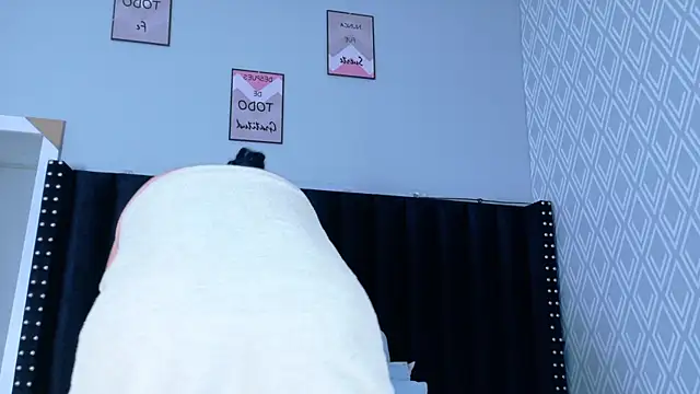 hotlatinateacher online show from 02.04.26