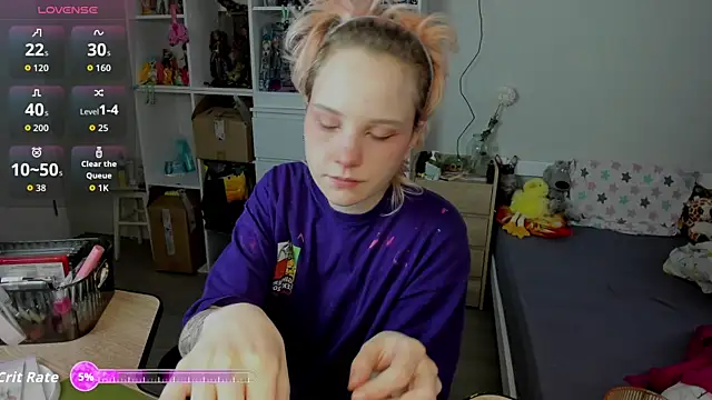 Snapshot of School_Love chatting on 12.03.25 School Love online show from 12.03.25