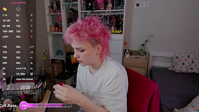 Snapshot of School_Love chatting on 12.14.25 School Love online show from 12.14.25