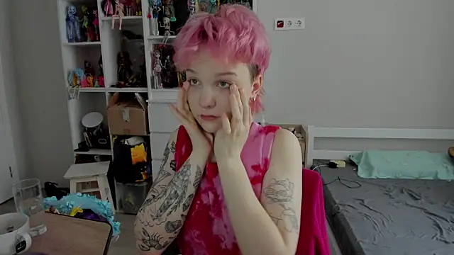 Snapshot of School_Love chatting on 01.09.26 School Love online show from 01.09.26