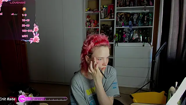 School Love online show from 05.18.26