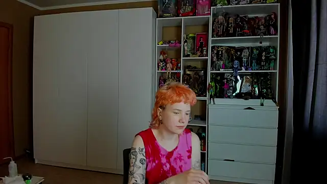 School Love online show from 06.21.26