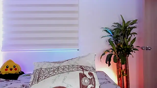 aldrinwhite online show from 10.21.25