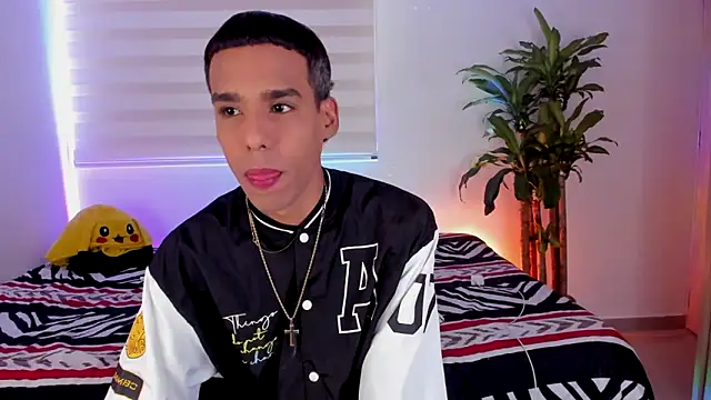 aldrinwhite online show from 10.30.25