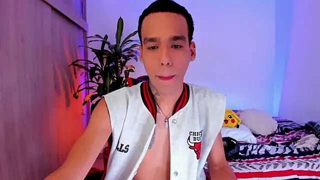 Snapshot of aldrinwhite chatting on 05.11.26 aldrinwhite online show from 05.11.26