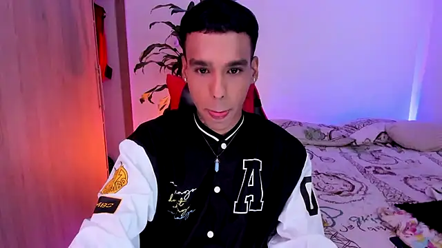 Snapshot of aldrinwhite chatting on 07.28.26 aldrinwhite online show from 07.28.26