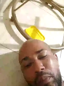 Snapshot of Frankie0880 chatting on 01.10.25 Frankie0880 online show from 01.10.25