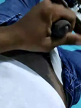 Snapshot of Frankie0880 chatting on 01.27.25 Frankie0880 online show from 01.27.25