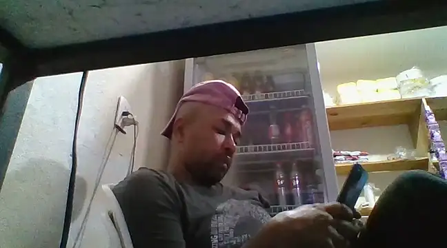 Snapshot of Frankie0880 chatting on 02.11.25 Frankie0880 online show from 02.11.25