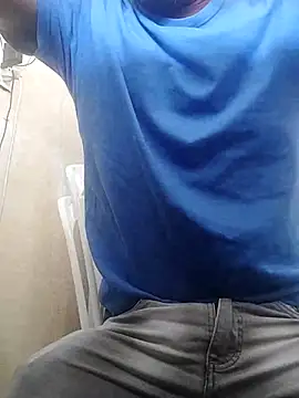 Snapshot of Frankie0880 chatting on 02.24.25 Frankie0880 online show from 02.24.25