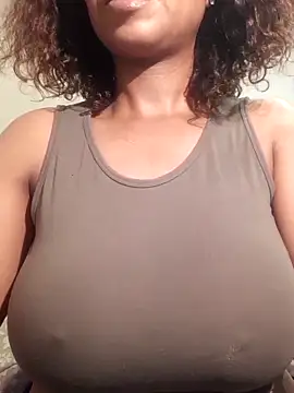 Snapshot of realsquirter chatting on 06.22.26 realsquirter online show from 06.22.26