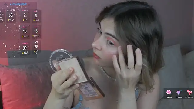 Snapshot of chloi_hes chatting on 12.02.24 chloi hes online show from 12.02.24