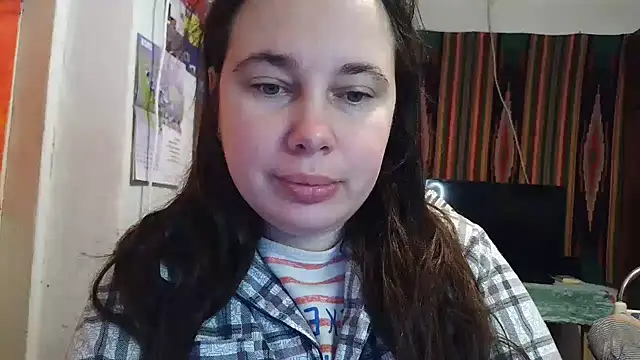 Cora Maro online show from 10.26.25