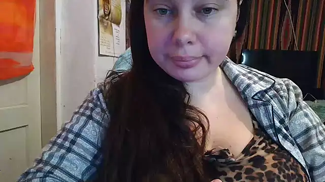 Cora Maro online show from 11.27.25