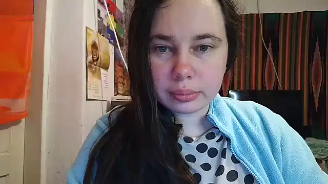 Cora Maro online show from 12.18.25