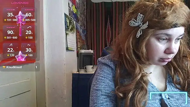 Cora Maro online show from 05.04.26