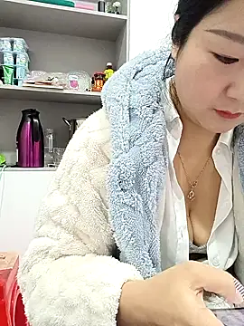 AHL756 online show from 02.26.25