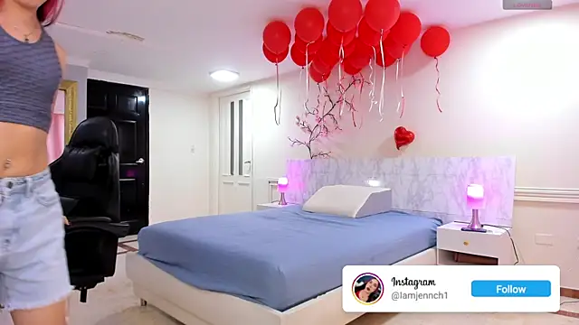 charolbruce 1 online show from 06.02.26