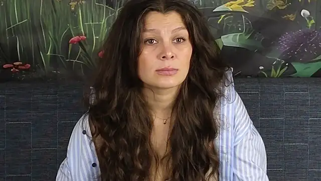 MadameDeFeu online show from 11.17.25