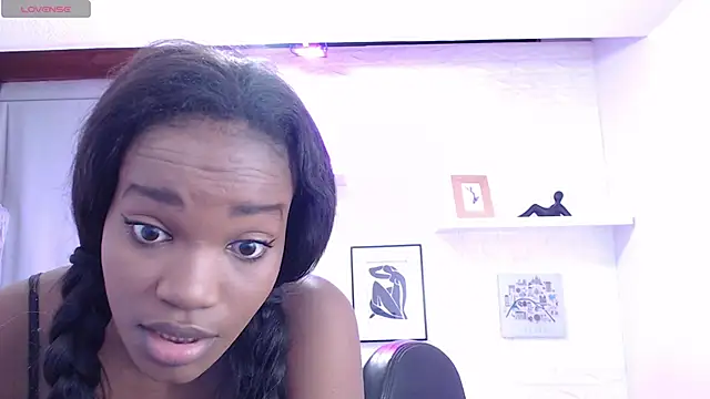 Snapshot of cattalheya chatting on 11.06.25 cattalheya online show from 11.06.25