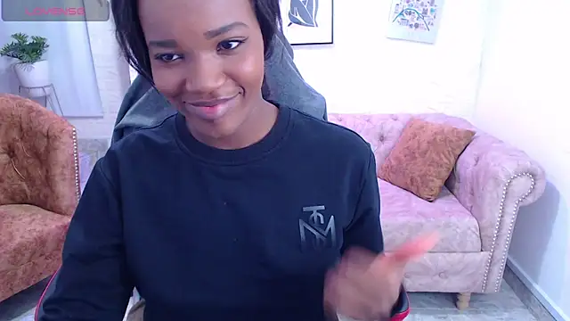 Snapshot of cattalheya chatting on 11.27.25 cattalheya online show from 11.27.25