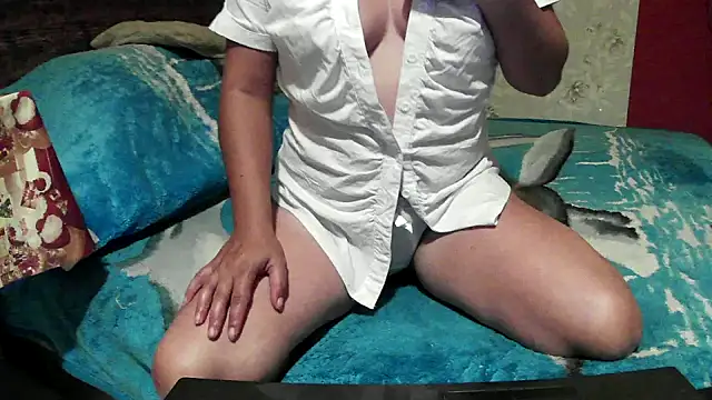 Snapshot of LisaPuree chatting on 09.13.25 LisaPuree online show from 09.13.25