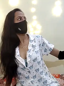 Snapshot of indian_yourshreya69 chatting on 10.19.25 indian yourshreya69 online show from 10.19.25