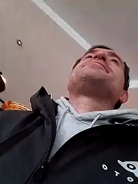 Snapshot of openlegsforyou chatting on 11.25.25 openlegsforyou online show from 11.25.25