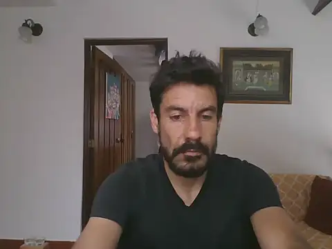 Snapshot of elkike1980 chatting on 06.18.26 elkike1980 online show from 06.18.26