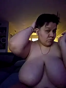 Snapshot of DevilDahm chatting on 02.16.25 DevilDahm online show from 02.16.25