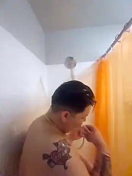 Snapshot of DevilDahm chatting on 03.19.25 DevilDahm online show from 03.19.25