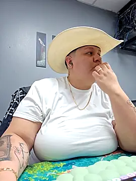 Snapshot of DevilDahm chatting on 09.30.25 DevilDahm online show from 09.30.25