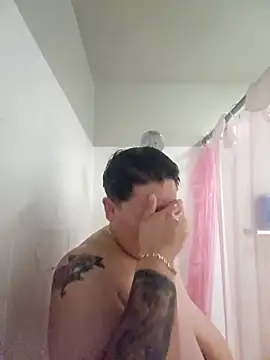 Snapshot of DevilDahm chatting on 10.07.25 DevilDahm online show from 10.07.25