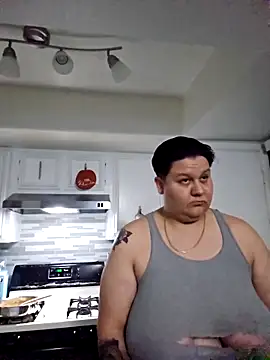 Snapshot of DevilDahm chatting on 10.08.25 DevilDahm online show from 10.08.25