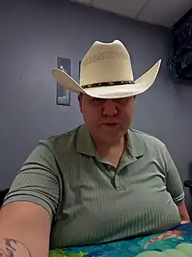 Snapshot of DevilDahm chatting on 10.09.25 DevilDahm online show from 10.09.25