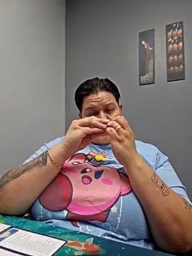 Snapshot of DevilDahm chatting on 10.11.25 DevilDahm online show from 10.11.25