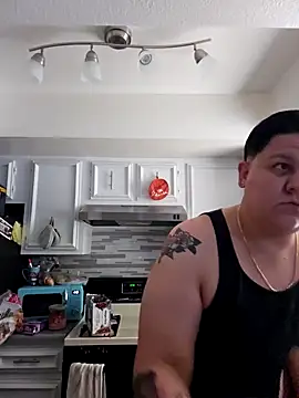 Snapshot of DevilDahm chatting on 10.14.25 DevilDahm online show from 10.14.25