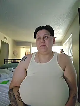 Snapshot of DevilDahm chatting on 10.27.25 DevilDahm online show from 10.27.25