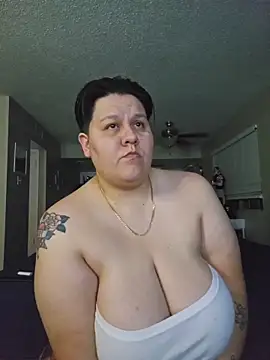 Snapshot of DevilDahm chatting on 11.05.25 DevilDahm online show from 11.05.25