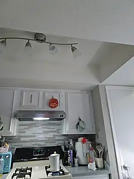 Snapshot of DevilDahm chatting on 11.15.25 DevilDahm online show from 11.15.25