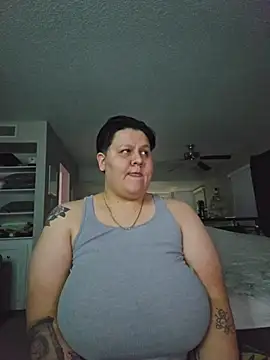 Snapshot of DevilDahm chatting on 12.04.25 DevilDahm online show from 12.04.25